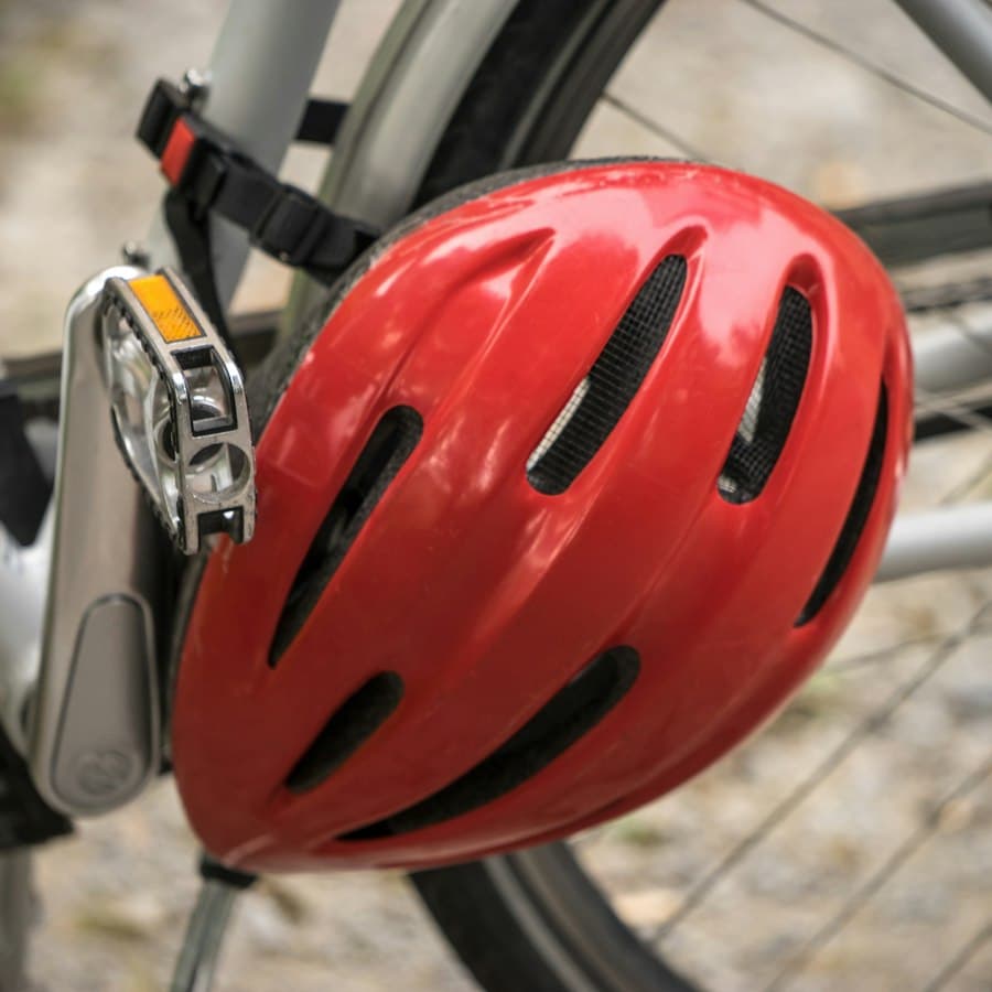 Capacete de ciclismo vermelho